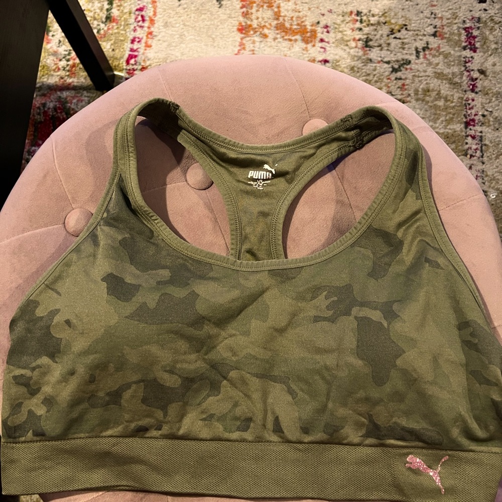PUMA SPORTS BRA - GREEN CAMO W/ SPARKLY PINK LOGO - SIZE LARGE